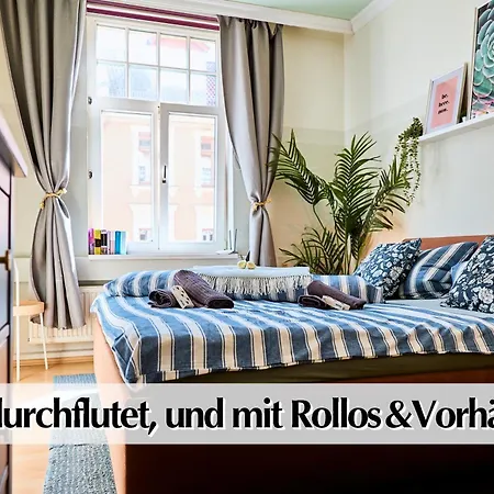 Ferienwohnungen im Jugendstil direkt an der Parkanlage VENEDIG im Herzen Erfurts Zimmer foto