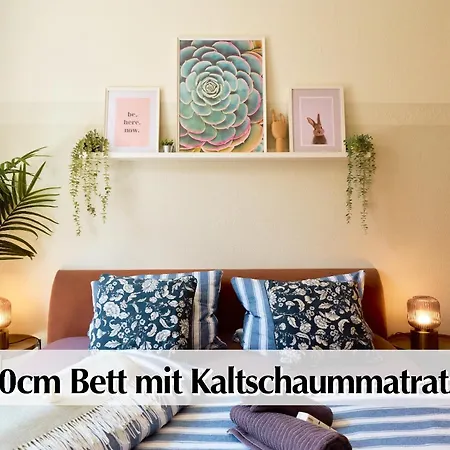 Ferienwohnungen im Jugendstil direkt an der Parkanlage VENEDIG im Herzen Erfurts Zimmer foto