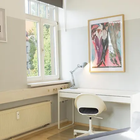 Ferienwohnungen im Jugendstil direkt an der Parkanlage VENEDIG im Herzen Erfurts Zimmer foto