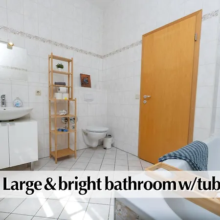 Ferienwohnungen im Jugendstil direkt an der Parkanlage VENEDIG im Herzen Erfurts Zimmer foto