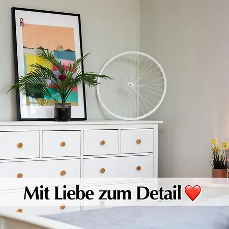 Ferienwohnungen im Jugendstil direkt an der Parkanlage VENEDIG im Herzen Erfurts Zimmer foto